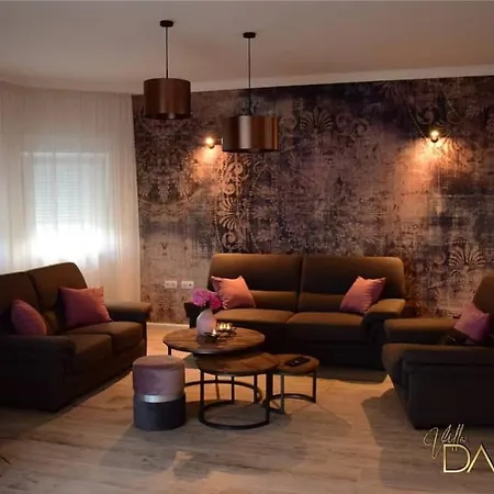 Βίλα Damjanis